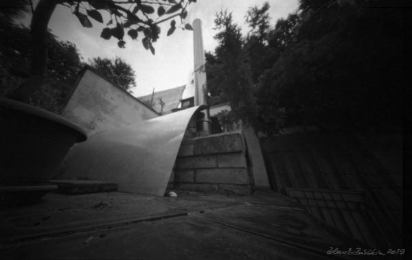 Pinhole -