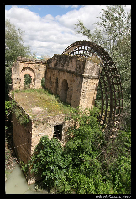 Andalucia - An old Arabic mill on Rio Guadalquivir in Cordoba