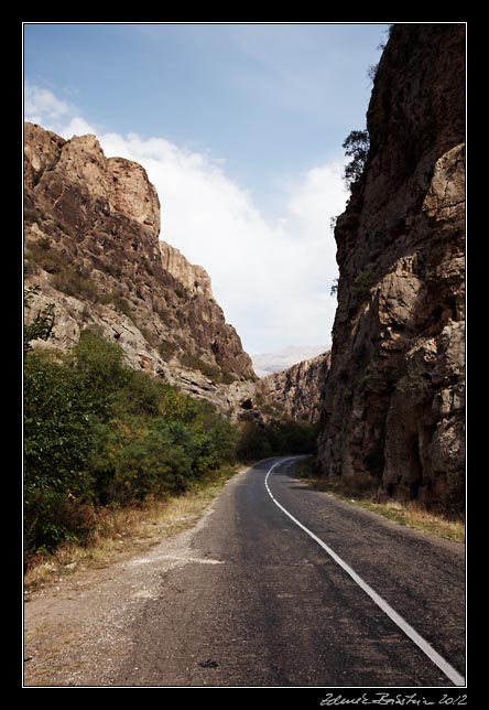 Armenia - Noravank - road to Noravank in the  narrow