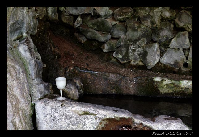 Armenia - Khndzoresk - holy spring