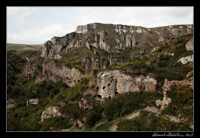 Armenia - Khndzoresk - old Khndzoresk