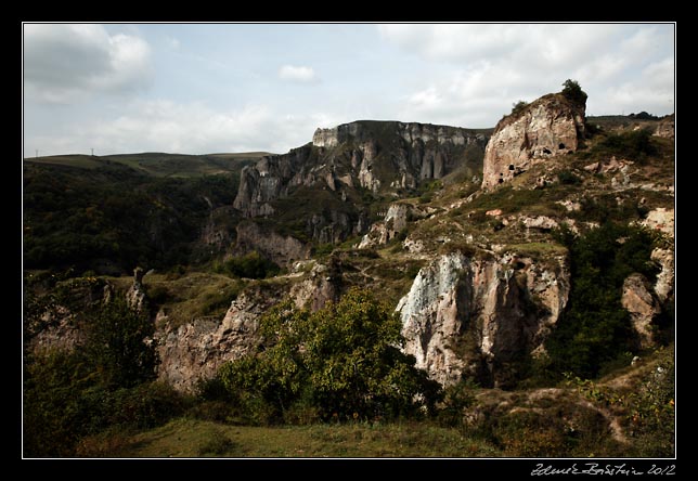 Armenia - Khndzoresk - old Khndzoresk