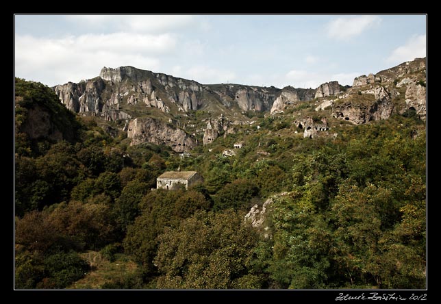 Armenia - Khndzoresk - old Khndzoresk