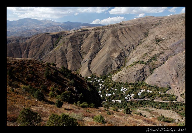 Armenia - Smbataberd - Artabuink village