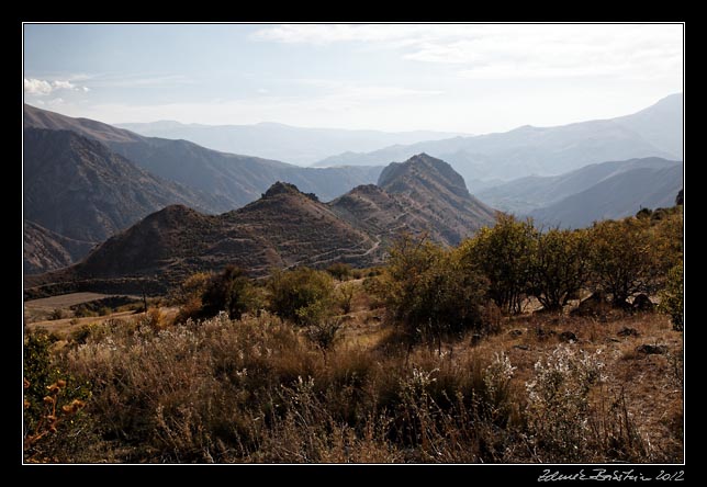 Armenia - Tsakhatskar  - the ridge with Smbataberd fort