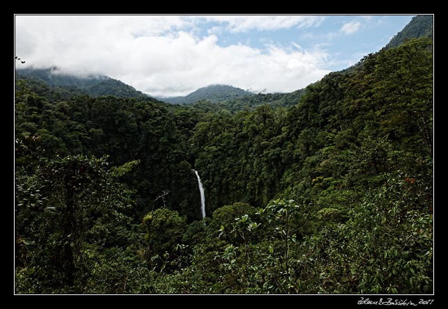 Costa Rica - Arenal - La Fortuna waterfall