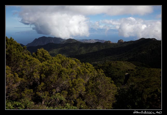 La Gomera - Alto de Garajonay - a view to the east