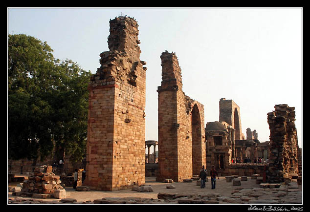 Delhi - Qutb Minar complex