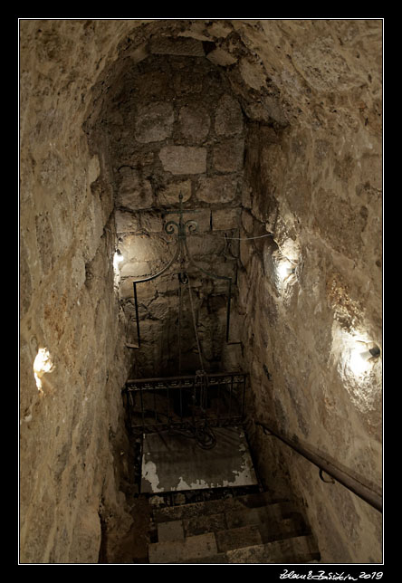 Madaba - St. John the Baptist Church - Moabite well