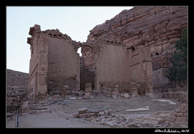 Petra - Qasr al-Bint