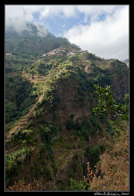 slopes of Socorridos Valley