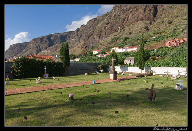 Paul do Mar cemetary