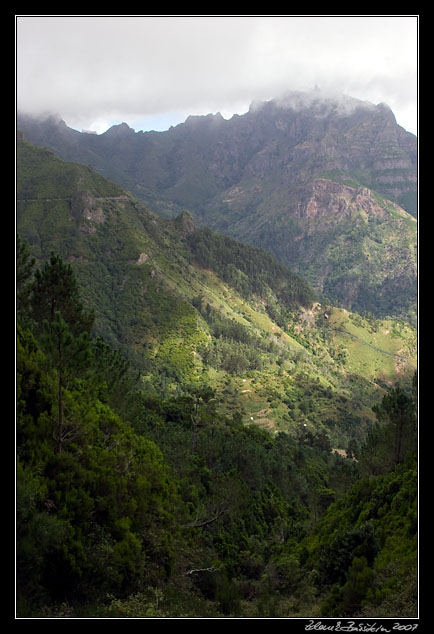 Ribeira da Serra de Agua from Levada das Rabacas