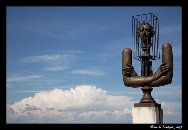 Montagne du Luberon - Lacoste - Marquis de Sade