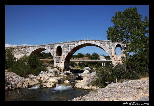 Pont Julien