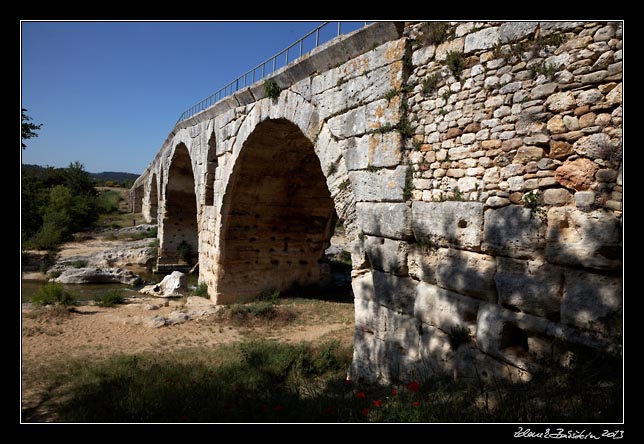 Pont Julien