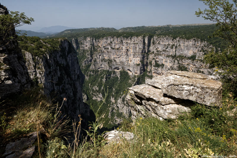 Pindos - Zagorochoria - These Mpeloe viewpoint trip from Vradeto