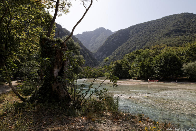 Nekromanteion, Acheron springs - Acheron springs