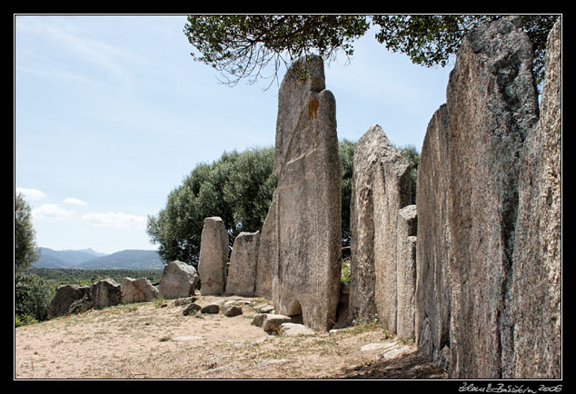 Arzachena - tomba di giganti di Li Lolghi