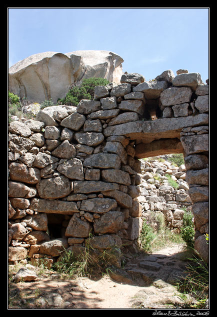 Arzachena - Tempietto di Malchittu