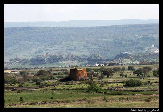 around Sassari - Nuraghe Oes