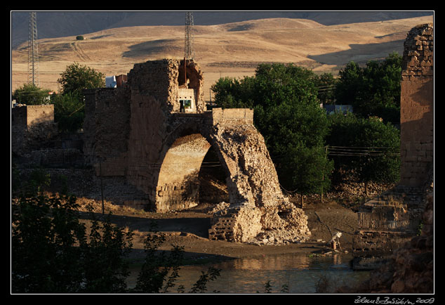 Turkey - Batman province - Hasankeyf - Ta kpr