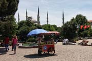 Istanbul - Sultan Ahmet Camii (Blue Mosque)