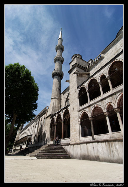 Istanbul - Sultan Ahmet Camii (Blue Mosque)