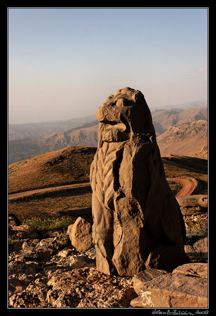 Turkey - Kahta district - Nemrut Dağı - west terrace