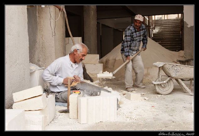 Turkey - anlıurfa province - stonemasons