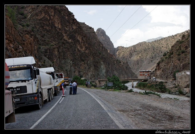 Turkey - around Yusufeli - oruh River