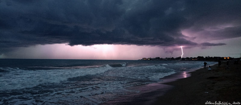 Side - Thunderstorm over Side peninsula